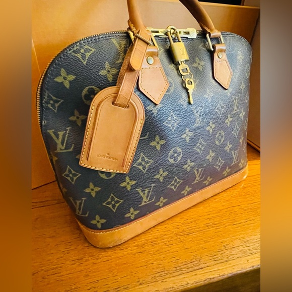 Louis Vuitton, Alma Vintage monogram - Picture 13 of 16